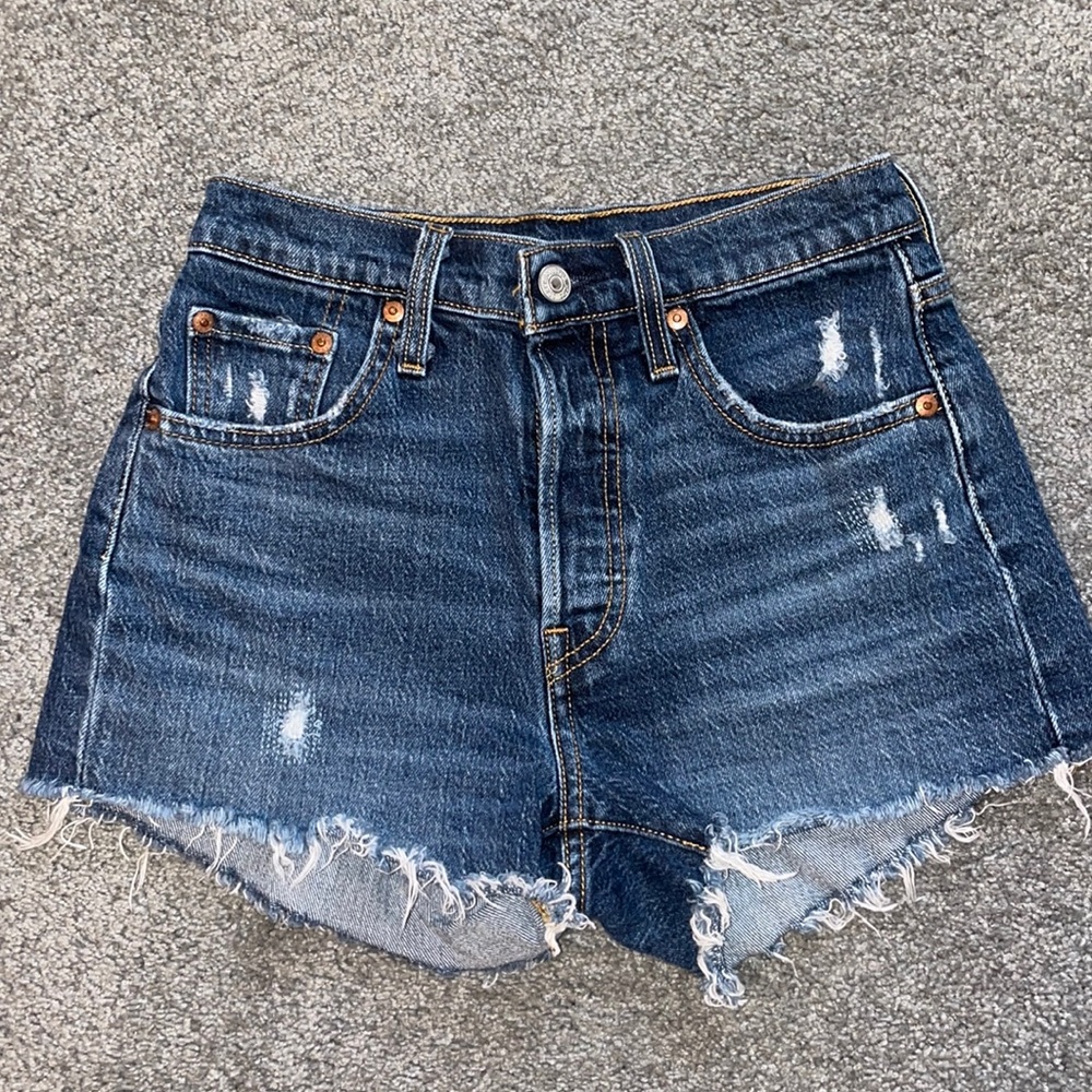 Levi’s 501 cut offs